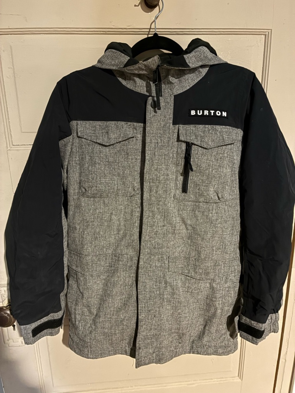 Burton Youth Large Gray and Black Hooded Ski Jacket